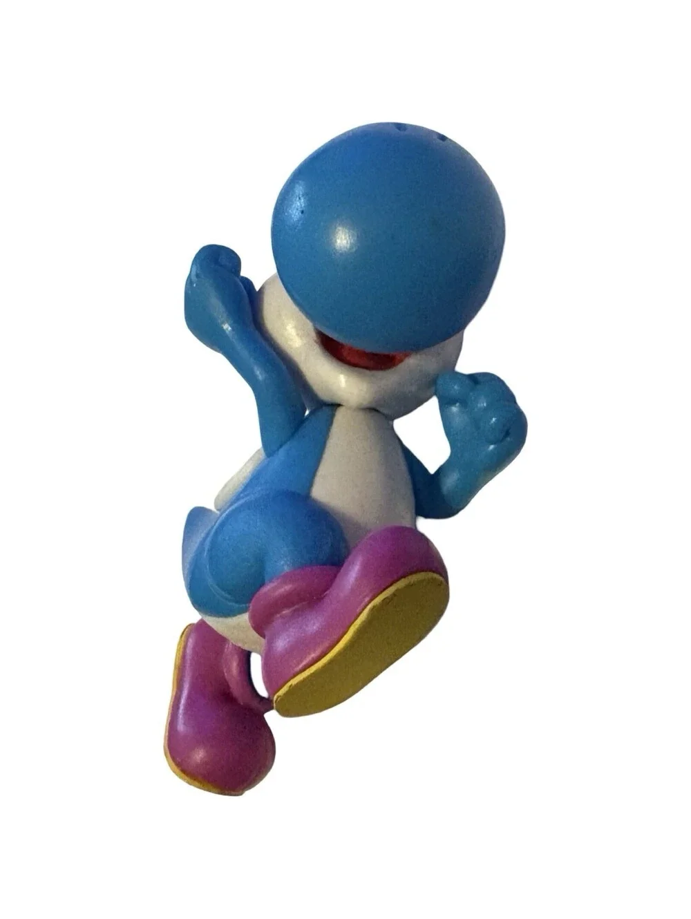 PVC Yoshi Light Blue Running Figure Jakks  2.5” World Of Nintendo Super Mario